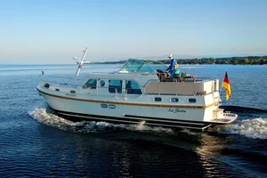 Hausboot-Urlaub auf dem Wasser