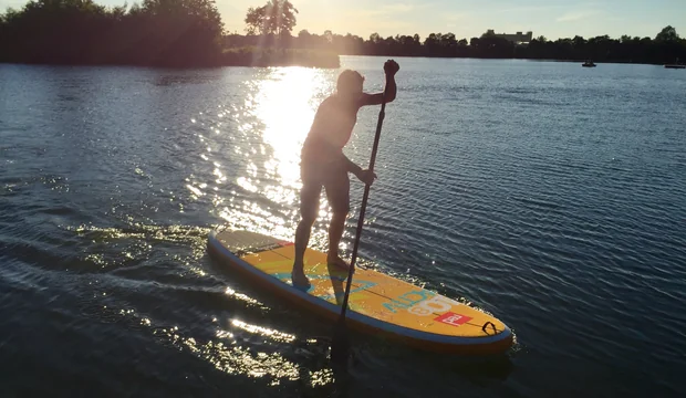 Stand Up Paddling am Schweinfurter Baggersee
