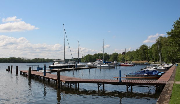 "Dein Lieblingssee" 2013 Pokalübergabe Scharmützelsee "Dein Lieblingssee" 2013 Pokalübergabe Scharmützelsee