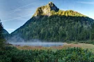 Bewaldete Berge am Krottensee