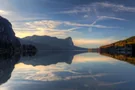 Mondsee mit Drachenwand