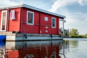 Hausboot-Urlaub auf dem Wasser