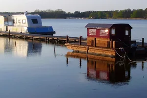 Hausboot-Urlaub auf dem Wasser