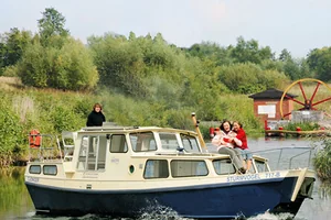 Hausboot-Urlaub auf dem Wasser