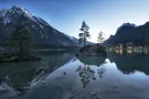 Hintersee Felsen mit Baum im See