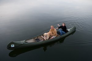 Paddeln mit Hund zusammen, Foto: Holger Leue Le Boat Paddeln mit Hund