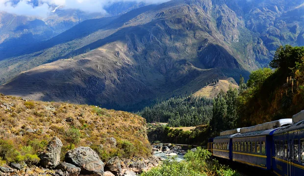 Zugfahrt von Lima nach Cusco