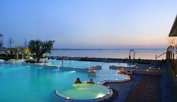 Pool der Therme di Sirmione am Gardasee