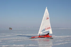 Wettbewerb im Eissegeln