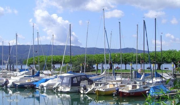 Über 50000 zugelassene Boote auf dem See Über 50000 zugelassene Boote auf dem See