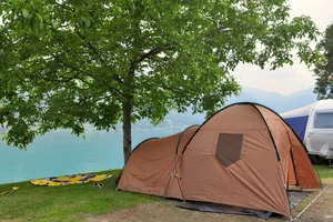 Schöne Campingplätze am See, Foto: Udi h Bauman