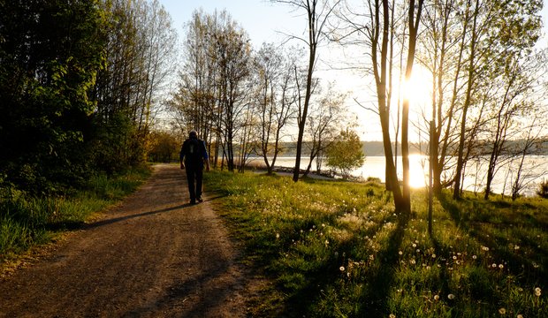 Abendliches Wandern bei der 7-Seen-Wanderung Abendliches Wandern bei der 7-Seen-Wanderung