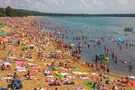 Voller Strand am Helenesee