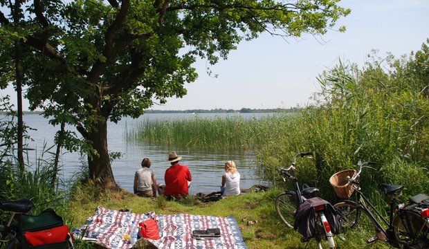 Radreise entlang der Mecklenburgischen Seenplatte Radreise entlang der Mecklenburgischen Seenplatte