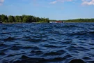 Blick auf den tiefblauen Fleesensee