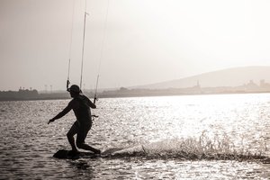 Mit dem Kite über den Gardasee