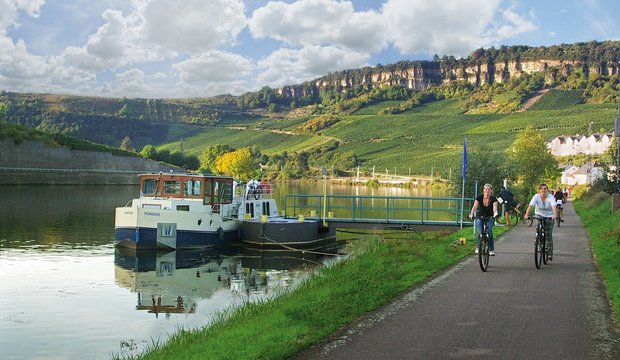 Landgang für eine Fahrradtour an der Mosel Auf Landgang für eine Fahrradtour an der Mosel