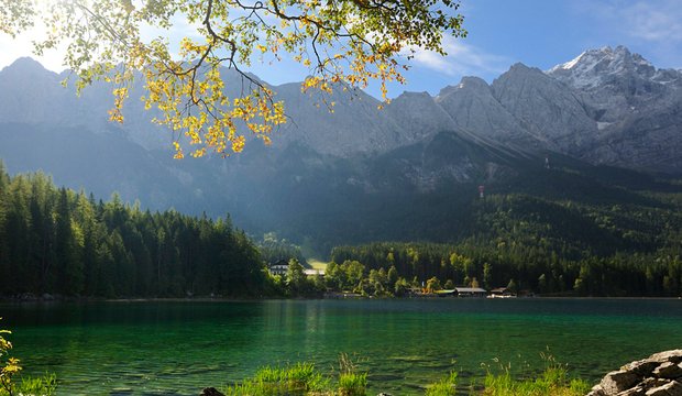 Eibsee mit Blick auf die Zugspitze Eibsee mit Blick auf die Zugspitze