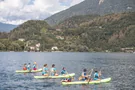 Wasserspaß beim Standup Paddlen auf dem Lago di Caldonazzo