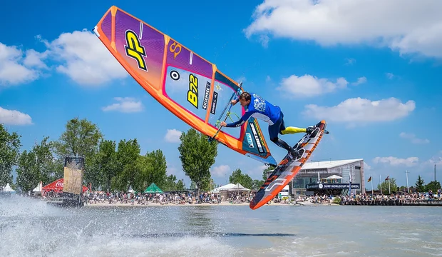 Surf World Cup am Neusiedler See- Steven van Broeckhoven B-72 Belgien Surf World Cup am Neusiedler See- Steven van Broeckhoven B-72 Belgien