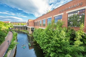 Das Stelzenhaus am Karl-Heine-Kanal Das Stelzenhaus am Karl-Heine-Kanal