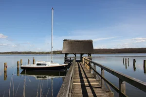 Blick auf den Steg am Ratzeburger See