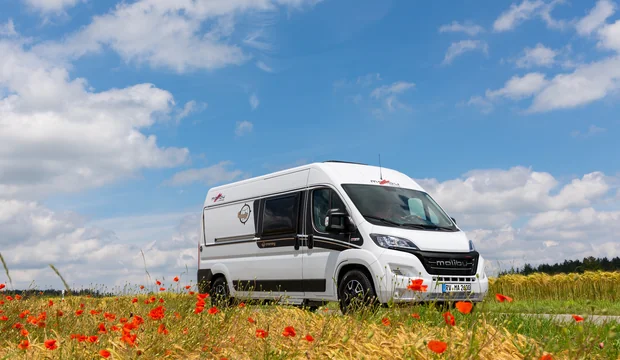 Der Van in sommerlicher Umgebung Der Van in sommerlicher Umgebung