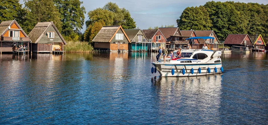 Hausboot-Urlaub auf der Mecklenburgischen Seenplatte
