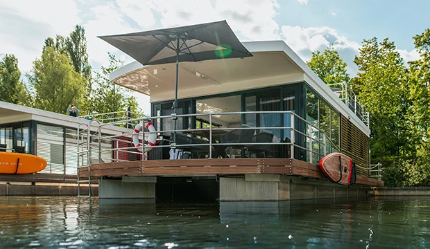 DL25 - Floatinghouses DL25 - Floatinghouses