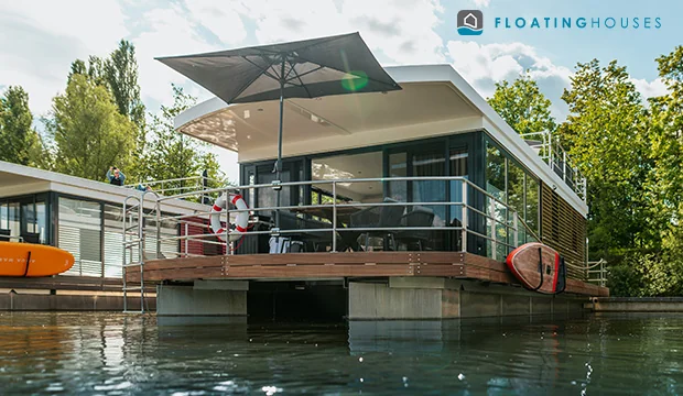DL25 - Floatinghouses Logo